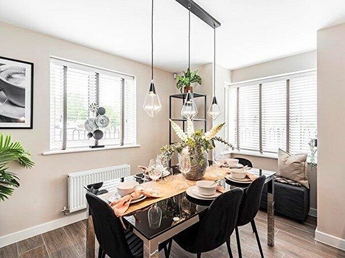 3 Bedroom End Of Terrace House For Sale In Sillars Green, Malmesbury, Wiltshire, SN16