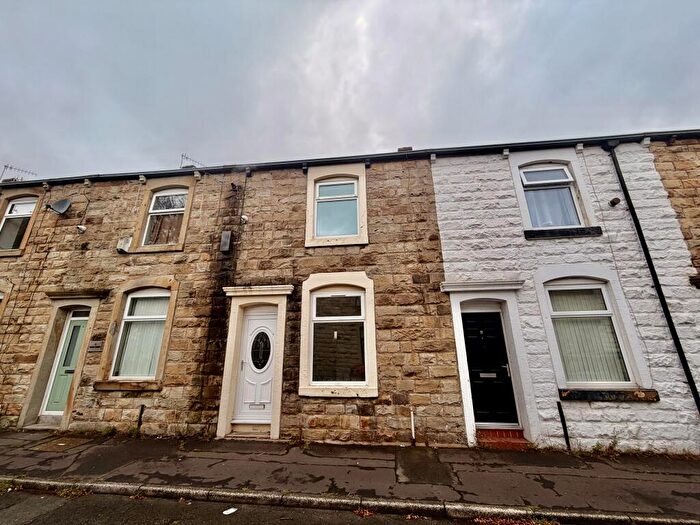 2 Bedroom House To Rent In Dean Street, Burnley, BB11