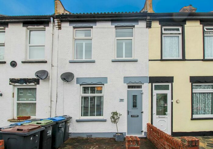 2 Bedroom Terraced House To Rent In Exeter Road, Addiscombe, Croydon, CR0