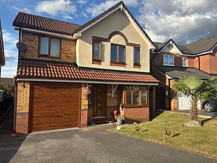 4 Bedroom Detached House For Sale In Ashdowne Lawns, Stalybridge, SK15