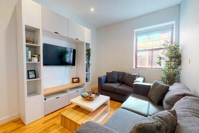 2 Bedroom Flat To Rent In Great George Street, Leeds, LS1