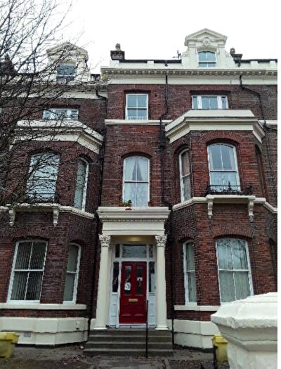 2 Bedroom Flat To Rent In Princes Road, Liverpool, Merseyside, L8