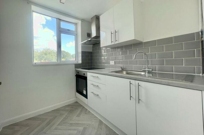 Studio To Rent In Church Street, SL1