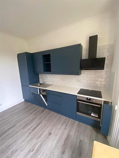 2 Bedroom Flat To Rent In Wimborne Road, Bournemouth, BH2
