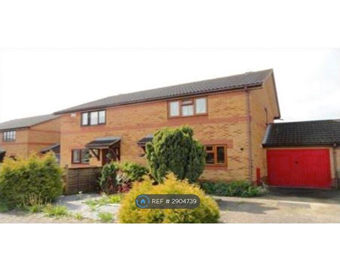 3 Bedroom Semi Detached House To Rent In Blackham Court, Milton Keynes, MK6