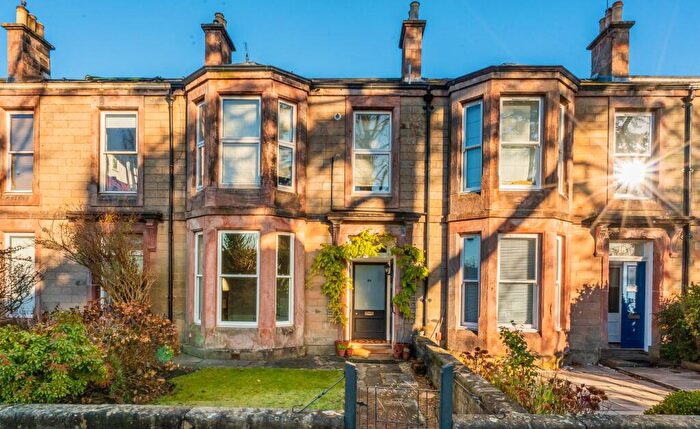 2 Bedroom Flat For Sale In Douglas Terrace, Stirling, FK7