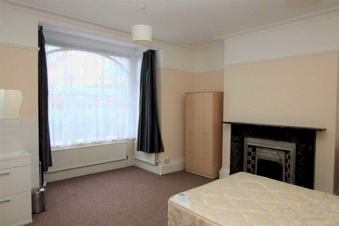 1 Bedroom House To Rent In - Oxford Road, Reading, RG1