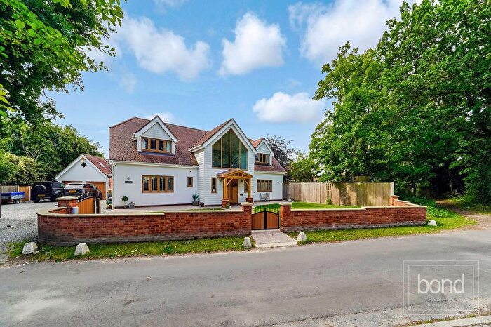 5 Bedroom Detached House For Sale In Cherry Garden Lane, Danbury, CM3