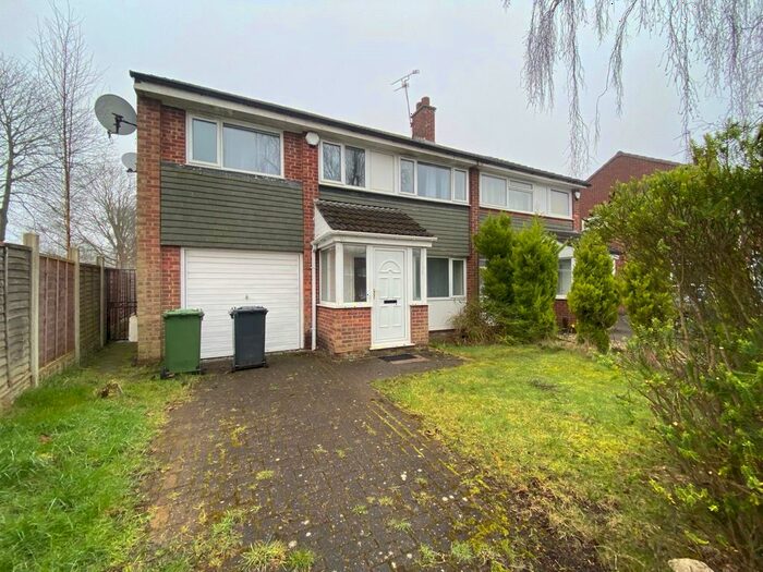 5 Bedroom Property To Rent In Sunningdale Avenue, Alwoodley, Leeds, LS17