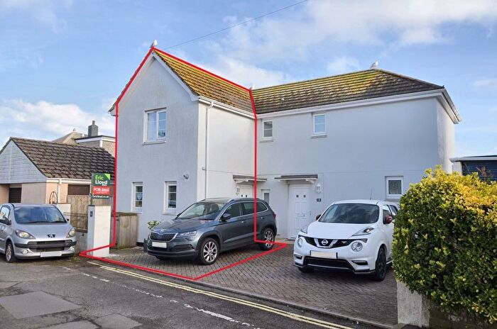 2 Bedroom Semi-Detached House For Sale In Alma Road, Brixham, TQ5