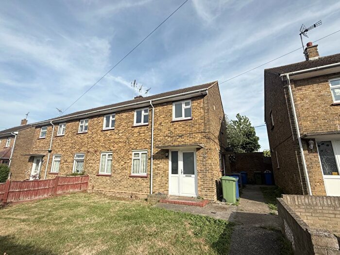1 Bedroom Flat To Rent In Milton, Sittingbourne, ME10