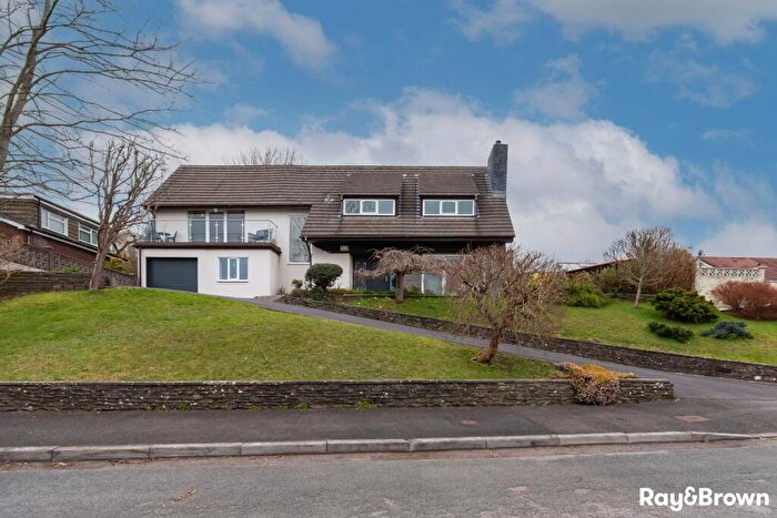 5 Bedroom Detached House For Sale In Heol Clyd, Caerphilly, CF83
