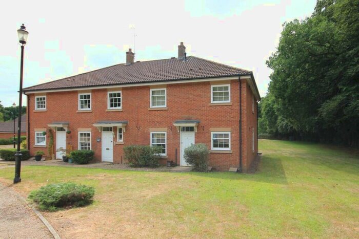 2 Bedroom Apartment To Rent In Watson Court, Ampthill, Bedfordshire, MK45