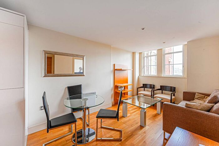 2 Bedroom Flat To Rent In Marsham Street, Westminster, London, SW1P
