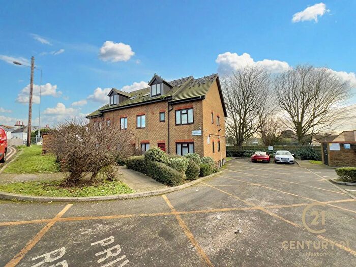 2 Bedroom Flat For Sale In Norwood Road, Southall, UB2