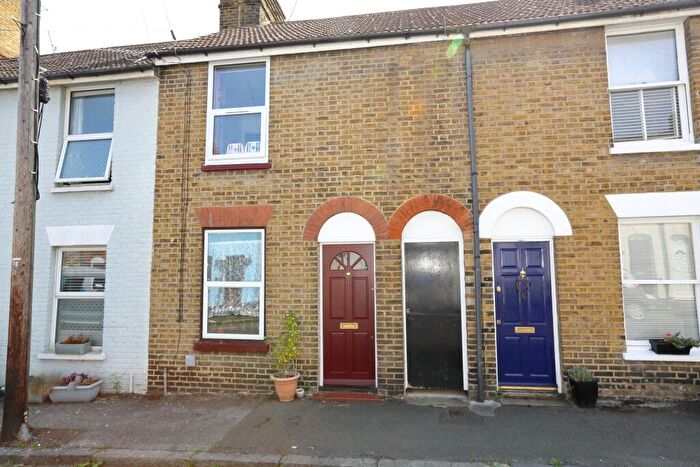 3 Bedroom Terraced House To Rent In St. Johns Road, Faversham, ME13