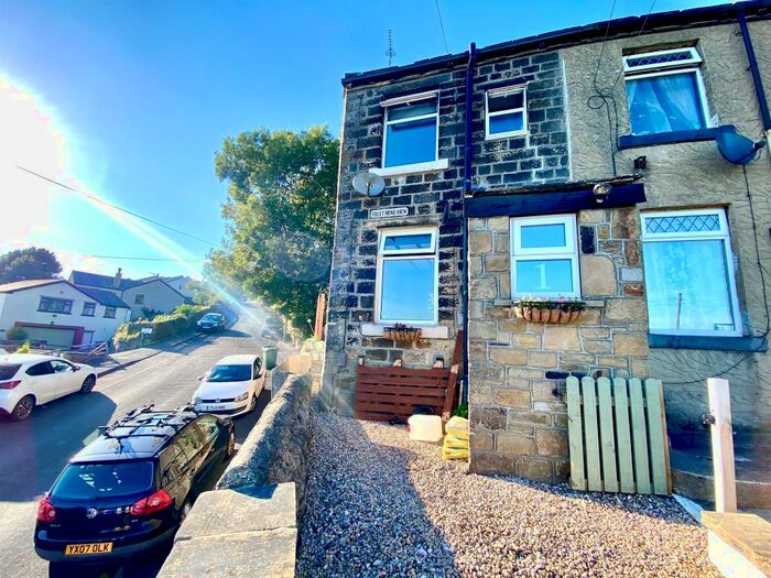 2 Bedroom End Of Terrace House For Sale In Exley Head View, Keighley, BD22