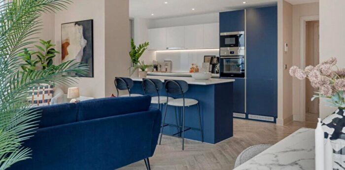 2 Bedroom Apartment To Rent In Cantalowes Road, Camden, London, NW1