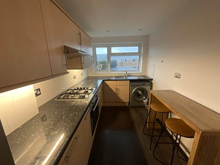 2 Bedroom Flat To Rent In Copperfield, , Chigwell, IG7