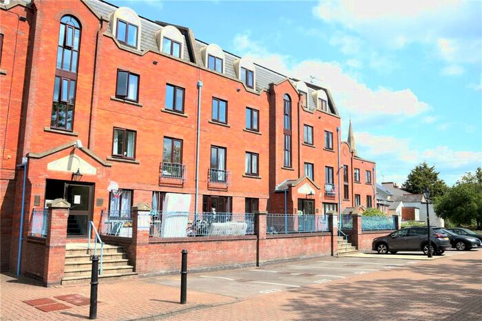 2 Bedroom Flat To Rent In Greys Court, Sidmouth Street, Reading, Berkshire, RG1