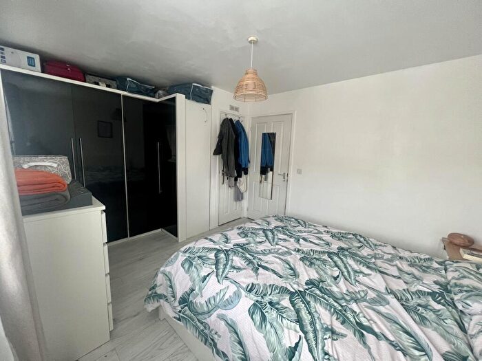 2 Bedroom House To Rent In Shawbrook Grove, Kings Heath, Birmingham, B14