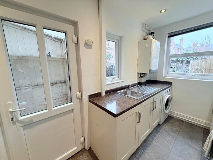 2 Bedroom House To Rent In Bathley Street, Nottingham, NG2