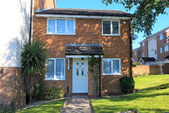 1 Bedroom Semi-Detached House To Rent In Charlecote Park, Newdale, Telford, Shropshire, TF3