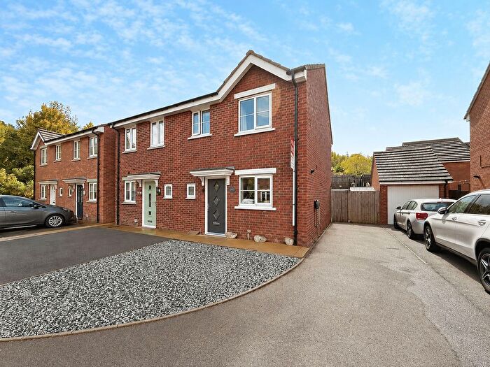 3 Bedroom Semi-detached House For Sale In Cloisters Way, St. Georges, TF2