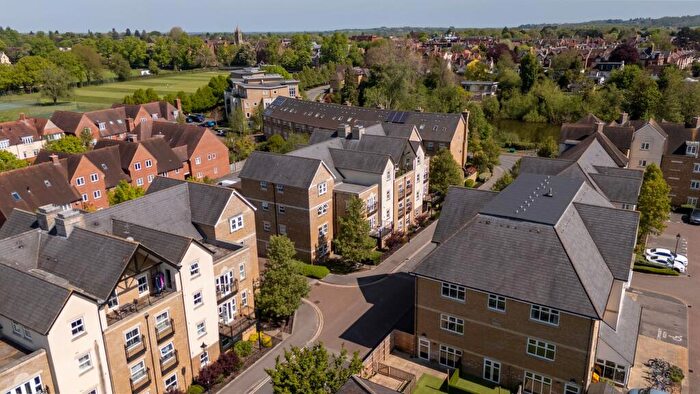 3 Bedroom Maisonette For Sale In Elizabeth Jennings Way, Oxford, OX2