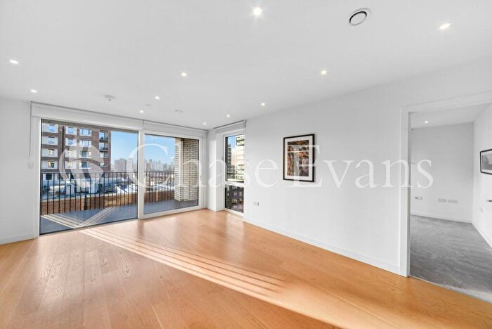 2 Bedroom Flat For Sale In Sayer St, Elephant Park, London, SE17