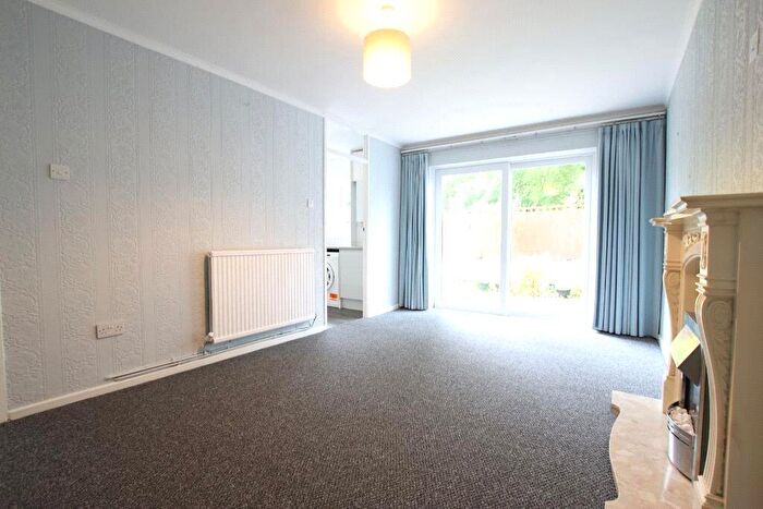 2 Bedroom Bungalow To Rent In Watergate Way, Woolton, Liverpool, Merseyside, L25