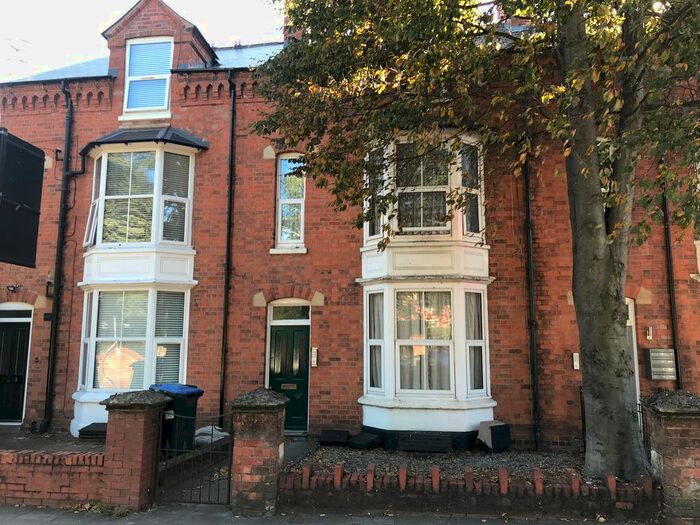 1 Bedroom Flat To Rent In Alcester Road, Stratford Upon Avon, CV37