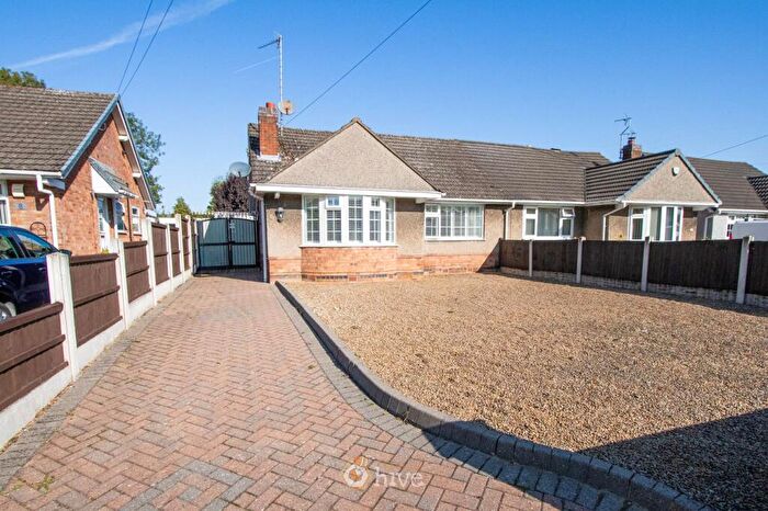 2 Bedroom Semi-Detached Bungalow For Sale In Wychwood Close, Balby, Doncaster, DN4