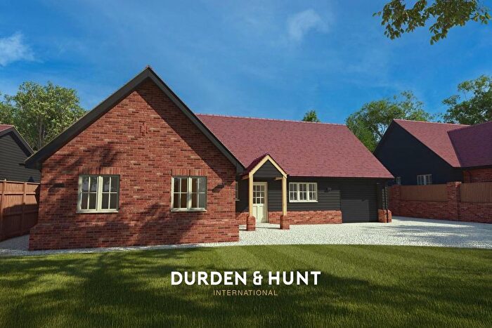 3 Bedroom Detached Bungalow For Sale In Northlands Approach, Langdon Hills, SS16