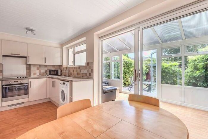 4 Bedroom Terraced House To Rent In Guildford Park Avenue, Guildford, GU2