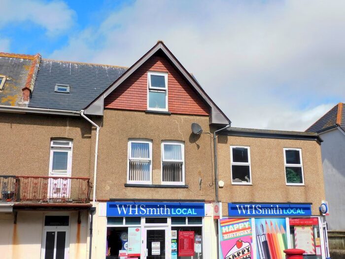 3 Bedroom Flat To Rent In Bay Court, Harbour Road, Seaton, EX12