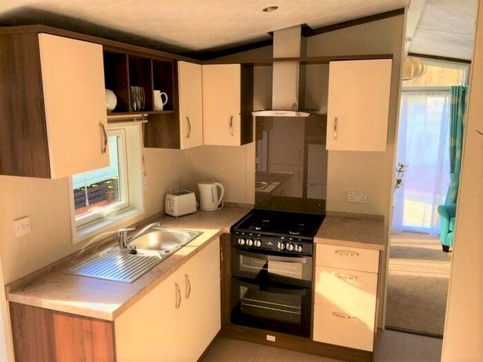 2 Bedroom Mobile/park Home For Sale In Bovisand Ln, Bovisand, Plymouth, PL9