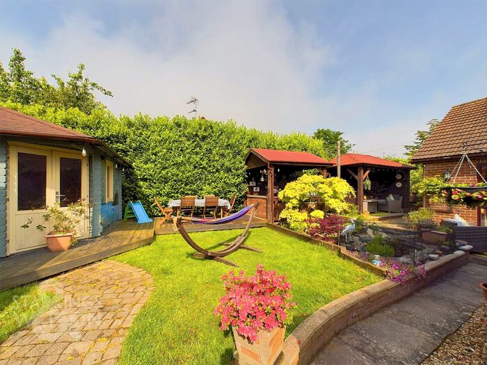 5 Bedroom Detached Bungalow For Sale In Chapel Road, Lingwood, Norwich, NR13