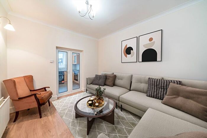 3 Bedroom Terraced House To Rent In Links Road, London, SW17