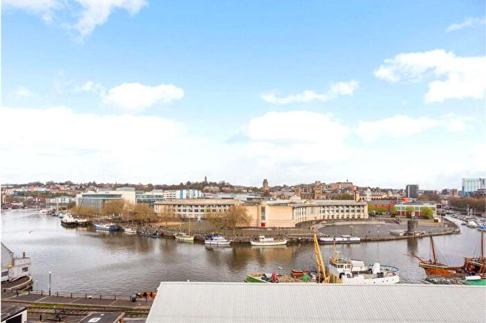 2 Bedroom Apartment To Rent In Gaol Ferry Steps, Bristol, BS1