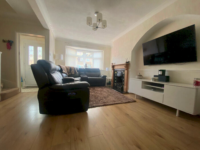 3 Bedroom Terraced House To Rent In Rutland Way, Orpington, BR5
