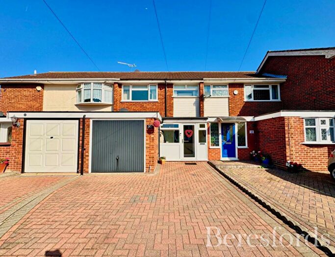 3 Bedroom Terraced House For Sale In Manston Way, Hornchurch, RM12