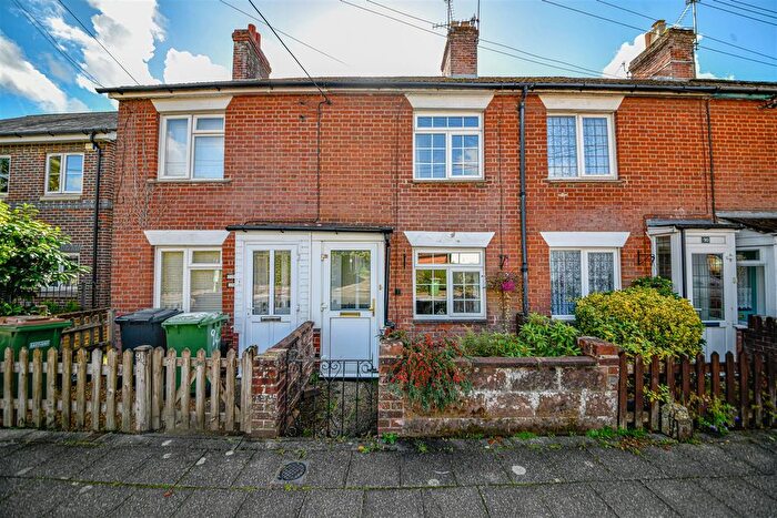 Property For Sale In Allbrook Hill, Eastleigh, SO50