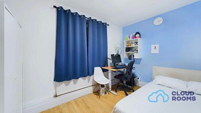 1 Bedroom Flat To Rent In Limehouse Causeway, E14