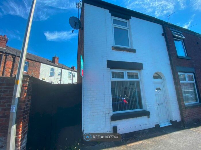 3 Bedroom End Of Terrace House To Rent In Edwin Street, Stockport, SK1