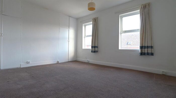 1 Bedroom Flat To Rent In Wilson Road, Reading, Berkshire, RG30