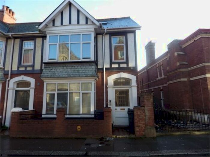 1 Bedroom Flat To Rent In Victoria Road, Exmouth, Devon. EX8