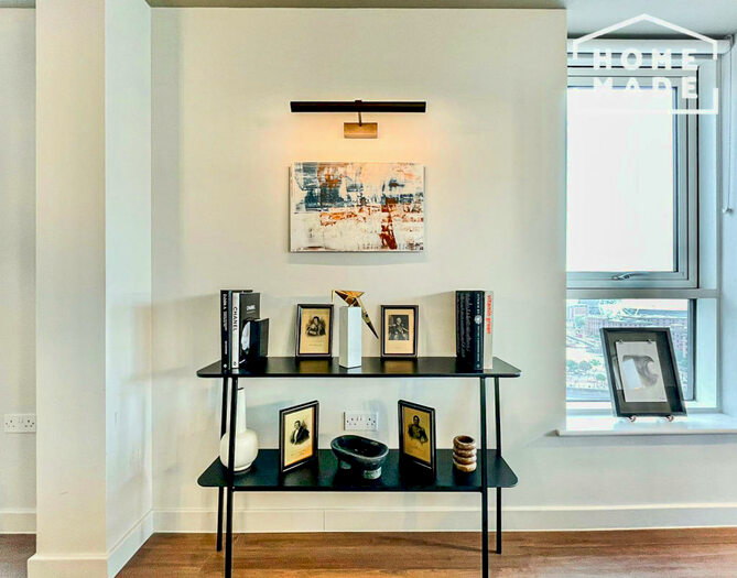 2 Bedroom Apartment To Rent In The Copper House, Liverpool, L1