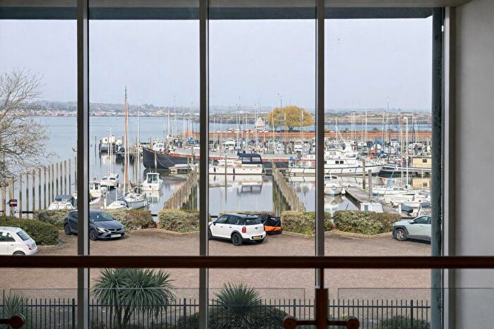 5 Bedroom Duplex For Sale In Pier Road, Gillingham, ME7