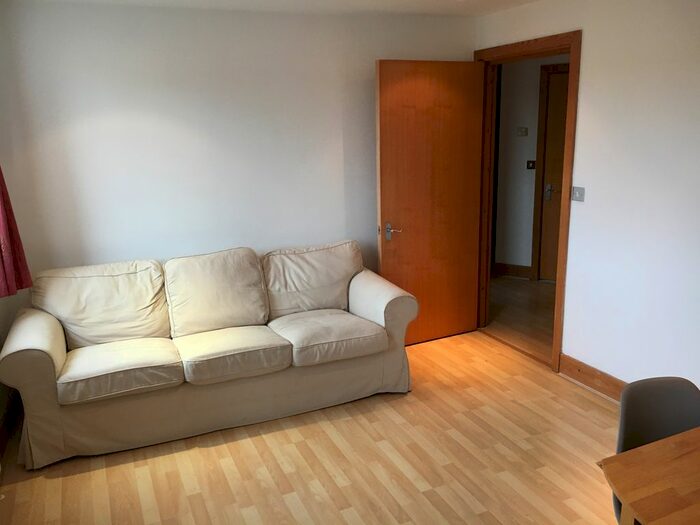 3 Bedroom Flat To Rent In Liverpool Road, London, N7